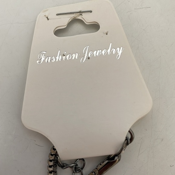 Fashion Jewelry Beautiful Blue Eyed Beauty 14” Chain 2” Pendant - Picture 5 of 5